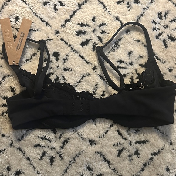 SKIMS Unlined Lace Scoop Bra Elegant Black Size 32B or 36A NWT - Picture 5 of 10